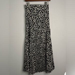 Bardot Women’s Buckle Pleated Maxi Skirt Animal Print Black Leopard - Size 6